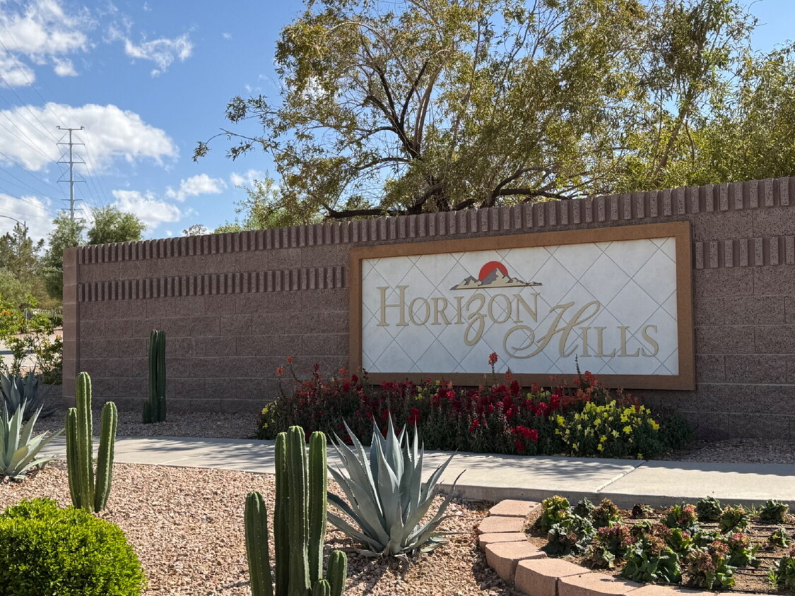 Primary Photo - Condo for rent in Horizon Hills