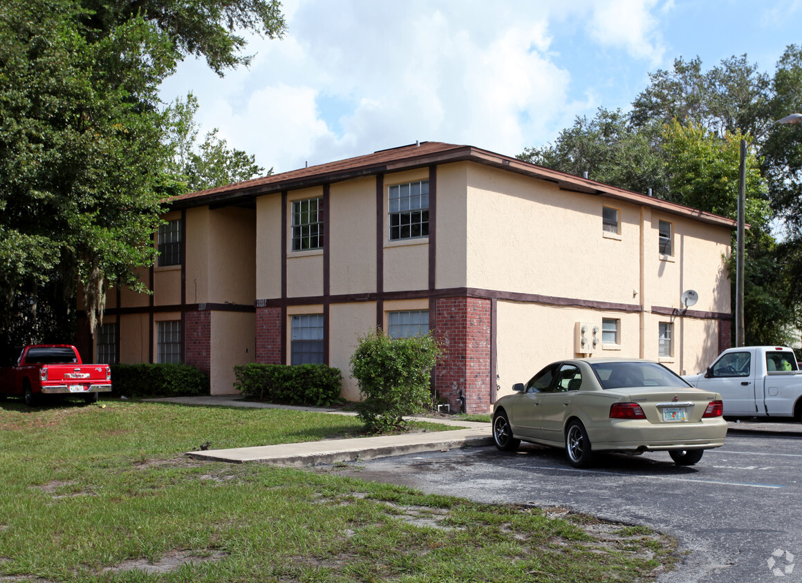 Building Photo - Lake Fredrica Townhomes