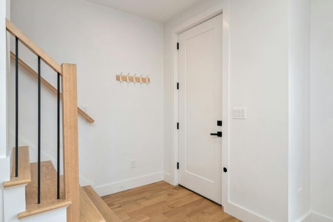 Foto del edificio - 12 Washington St