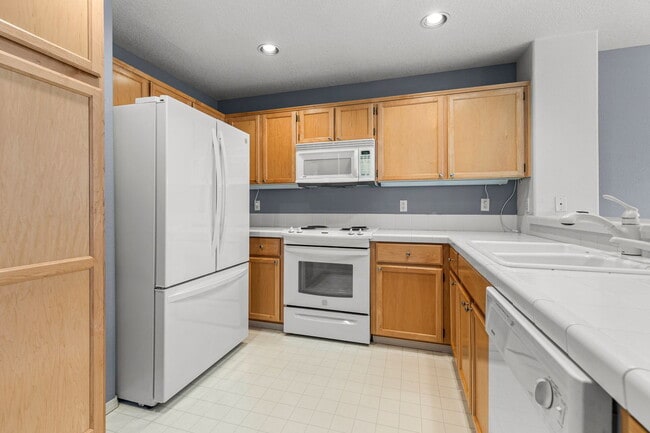 Building Photo - 15183 NW Nightshade Dr
