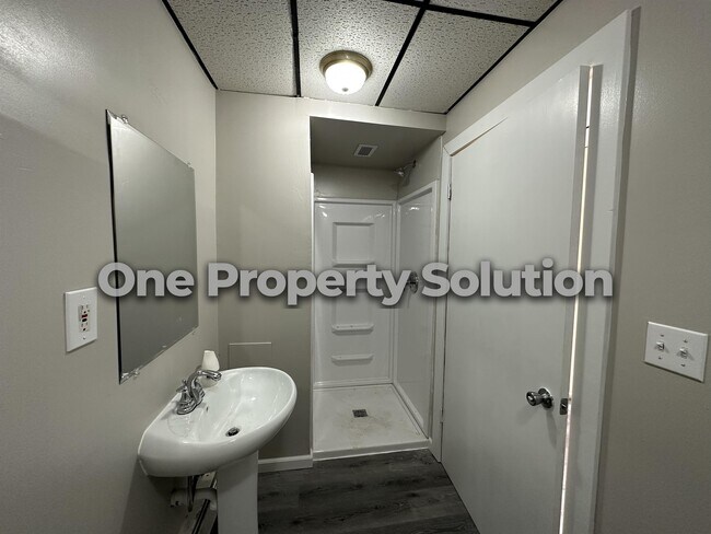 Foto del edificio - 445 169th St