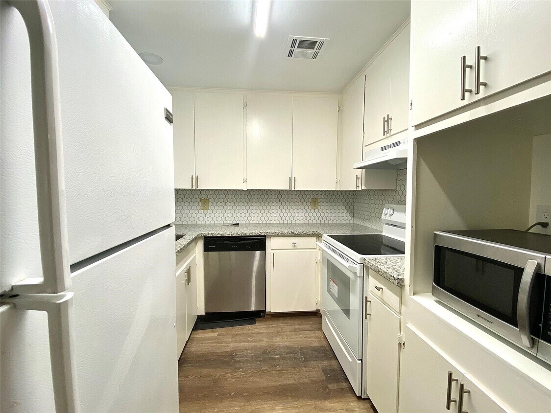 Foto del edificio - 5502 Evergreen St