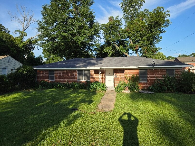 Foto principal - 400 Cole Ave