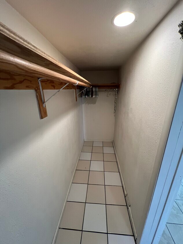 Foto principal - 6118 N Monroe St