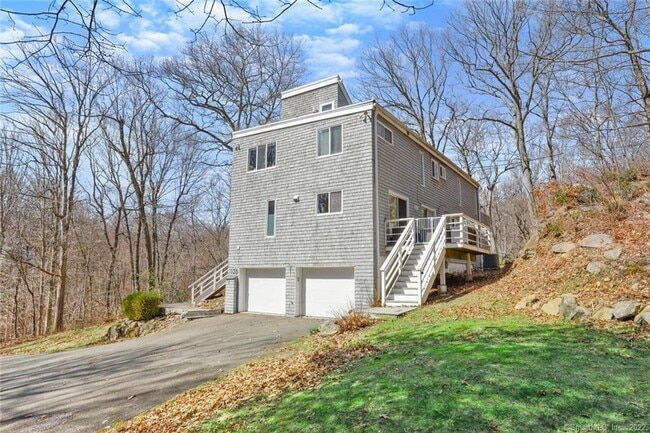 Building Photo - 126 Gallows Hill Rd