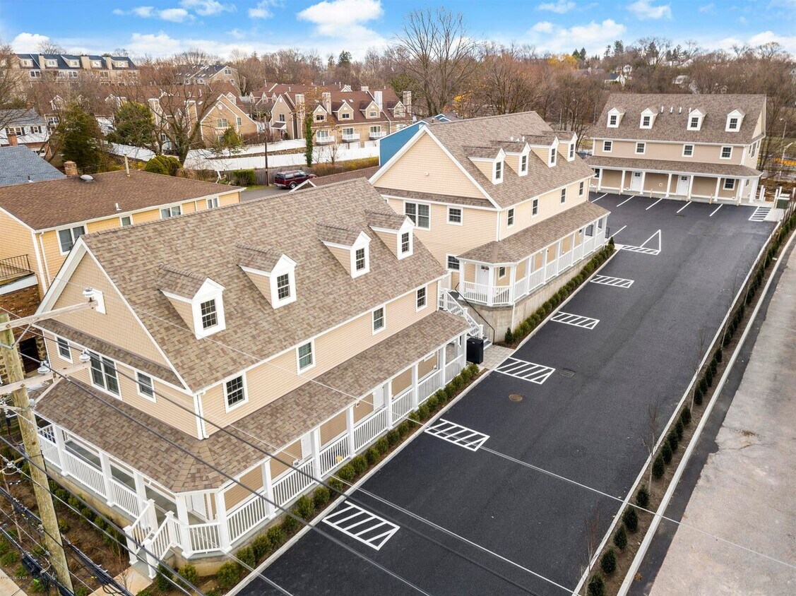 Primary Photo - 303 Hamilton Ave