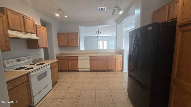 Foto del edificio - 5235 W Glass Ln