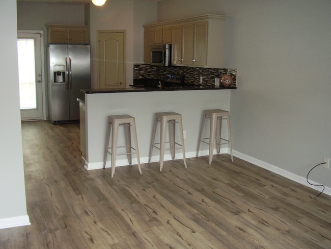 Building Photo - 2528 New Holland Cir