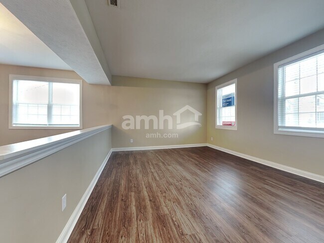 Foto del edificio - 5691 Bruce Boulevard