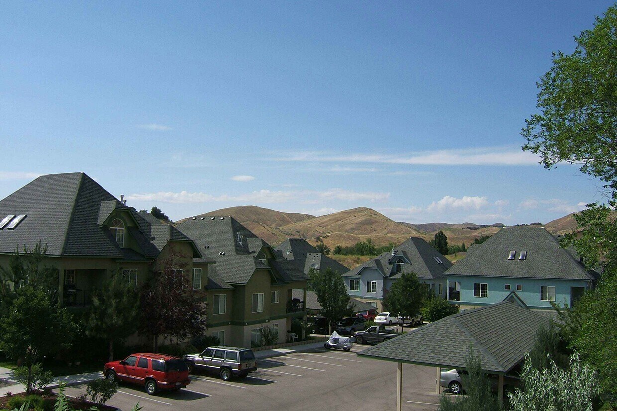 Primary Photo - 1402 Camel Back Ln