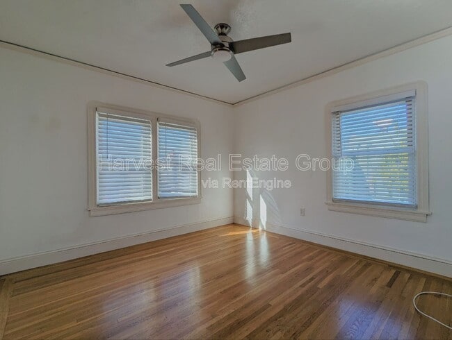 Foto del edificio - 4736 Meldon Ave