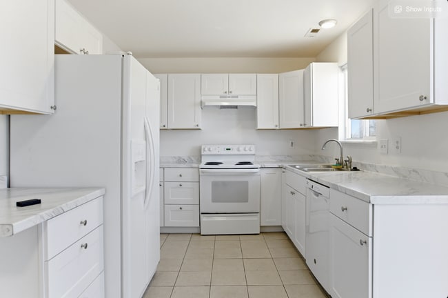 Building Photo - 208 S 100 W