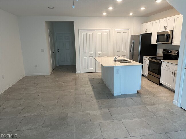 Foto del edificio - 14314 Oviedo Pl