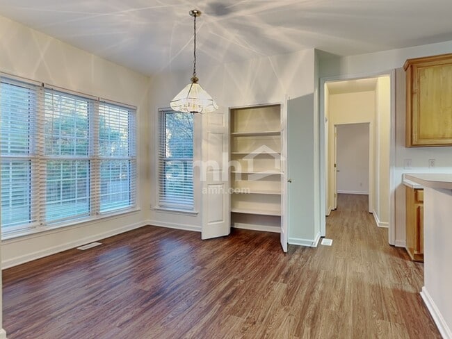 Foto del edificio - 4141 Autumn Cove Dr