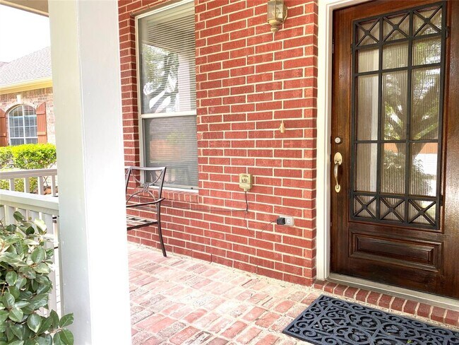 Building Photo - 6530 Signal Point Ln