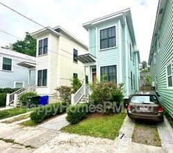 Building Photo - 13 Nunan St