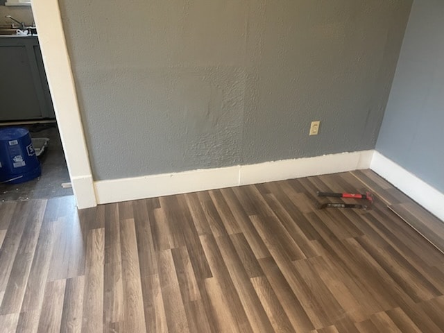 Building Photo - 447 E Silver St