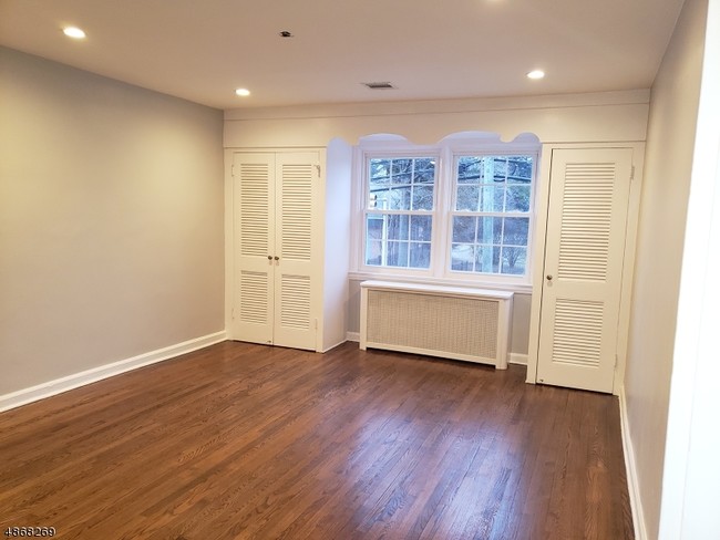 Building Photo - 126 Boyden Ave