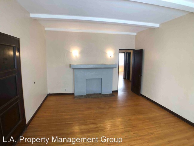 Building Photo - 4293 1/2-4162 Garthwaite Ave