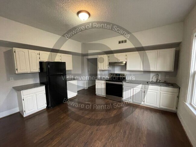 Foto del edificio - 1518 30th St N
