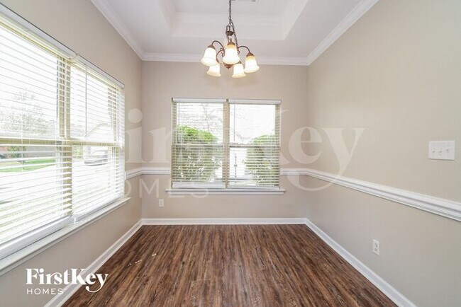 Building Photo - 8229 Owen Park Dr