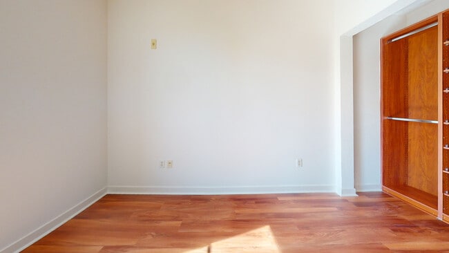 Interior Photo - Edgewater