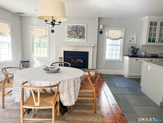 Foto del edificio - 85 Gellert Rd