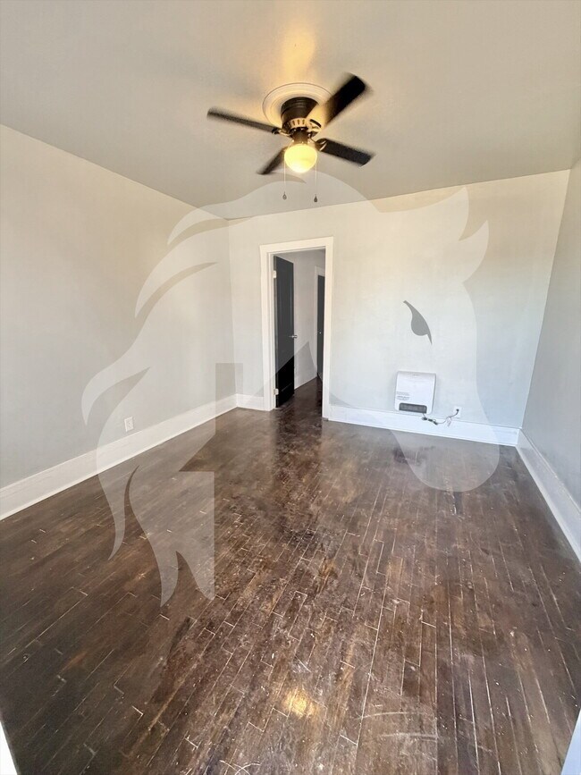 Foto del edificio - 334 S Pine St