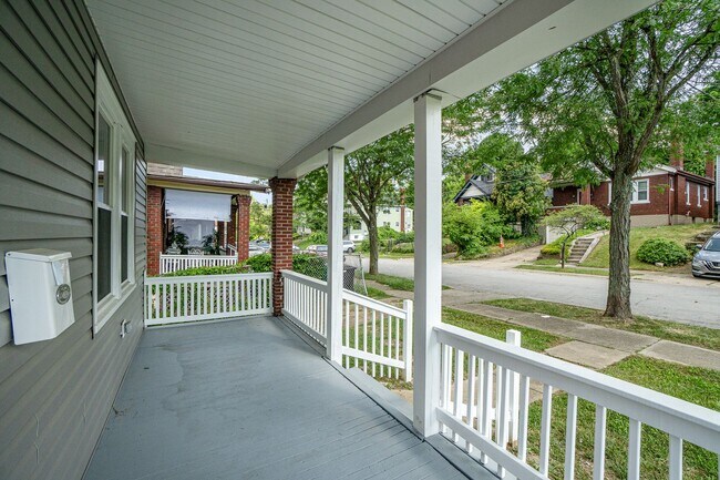 Foto del edificio - Updated 3 Bedroom 1 bathroom House