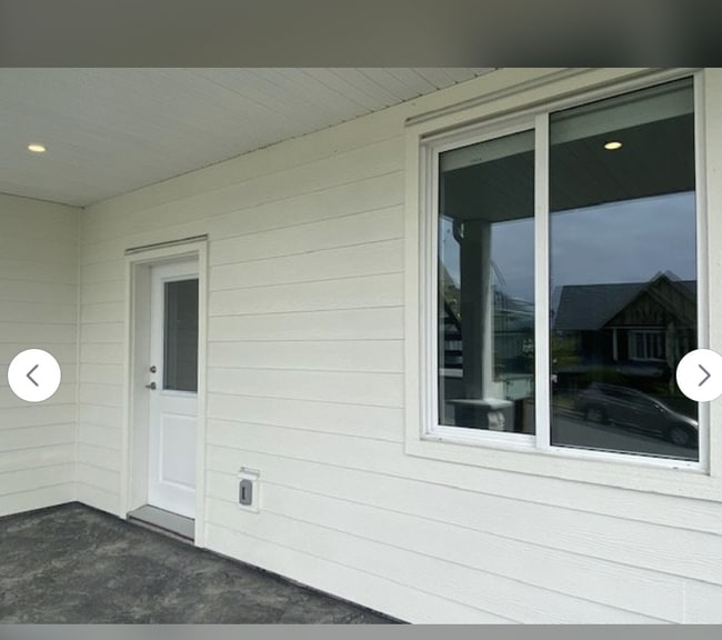 Building Photo - 50472 Kingston Dr