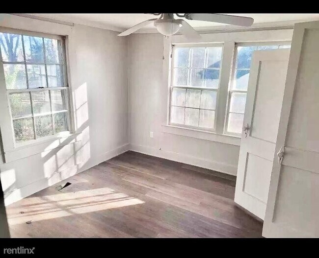 Building Photo - 3 br, 1 bath House - 404 2nd Street