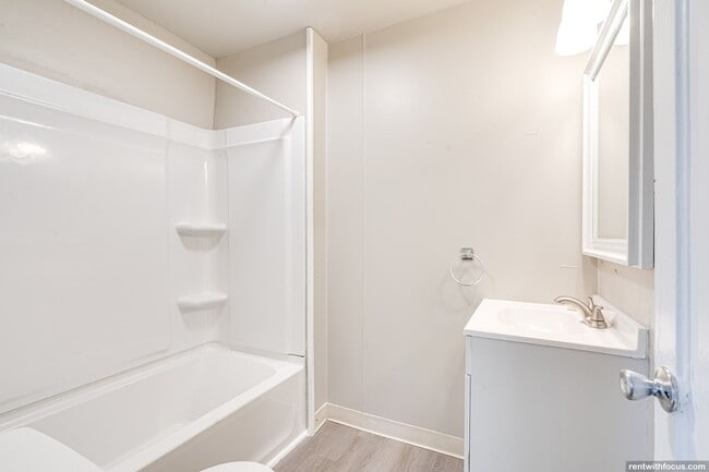 Foto del edificio - 2726 W Spencer St