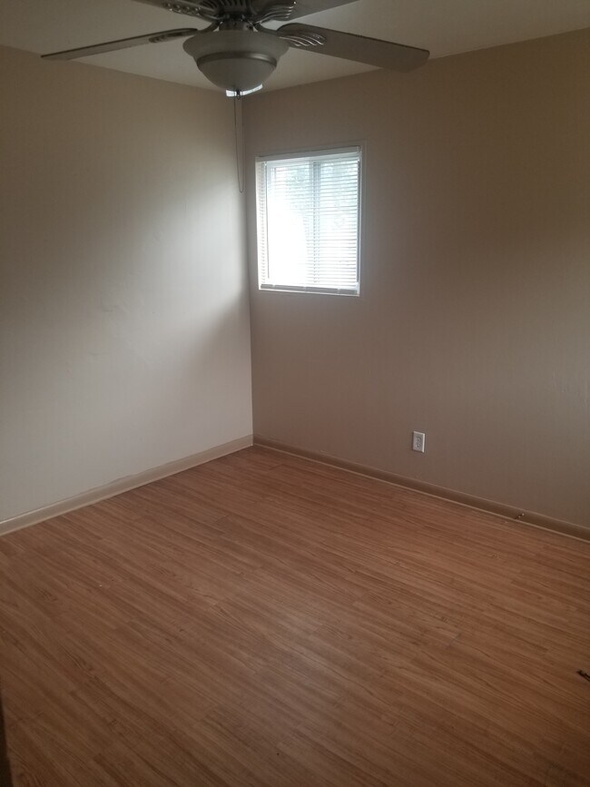 Bedroom - 7243 Southeastern Ave