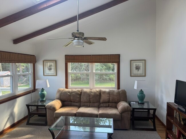 Sunroom - 3 season - 15 Lombardi Hts