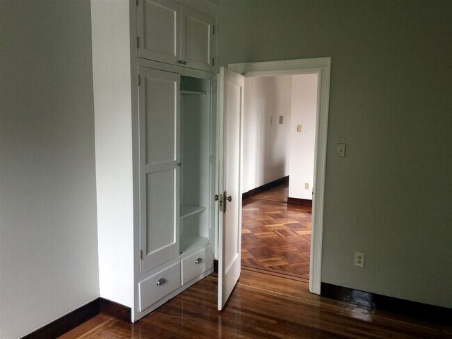 Foto del edificio - 15 Hopkins Ave