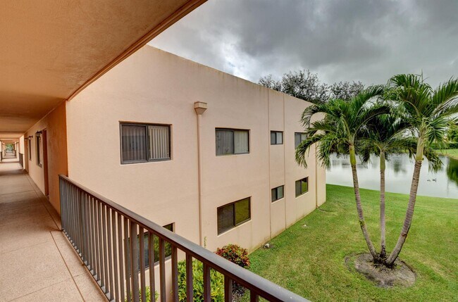 Building Photo - 15108 Ashland Dr