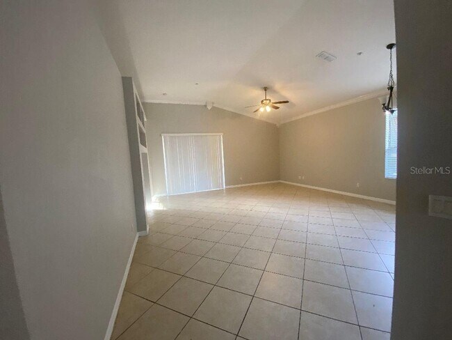 Building Photo - 9437 Leland Dr