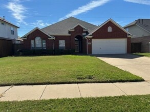 Building Photo - 6024 Bertrand Dr