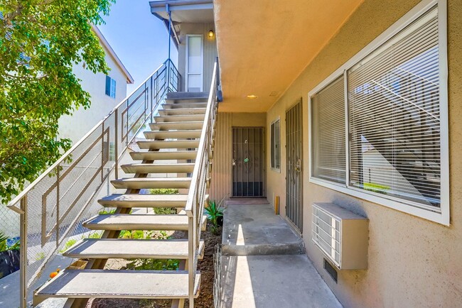 Foto del edificio - 13238 Vanowen St