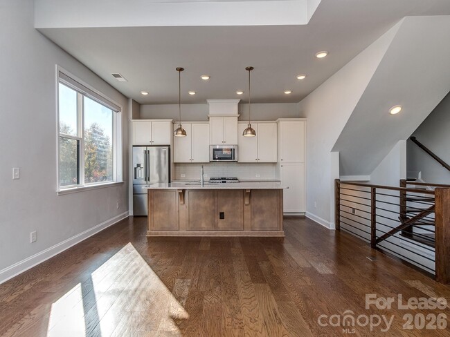 Building Photo - 5862 Ardrey Kell Rd
