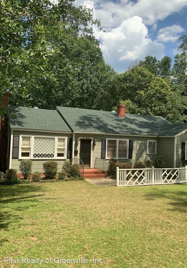 Foto del edificio - 3 br, 2 bath House - 200 Pineleaf Ln.