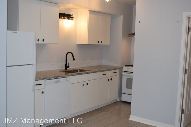 Building Photo - 2 br, 1 bath House - 315 Voorheis Unit B