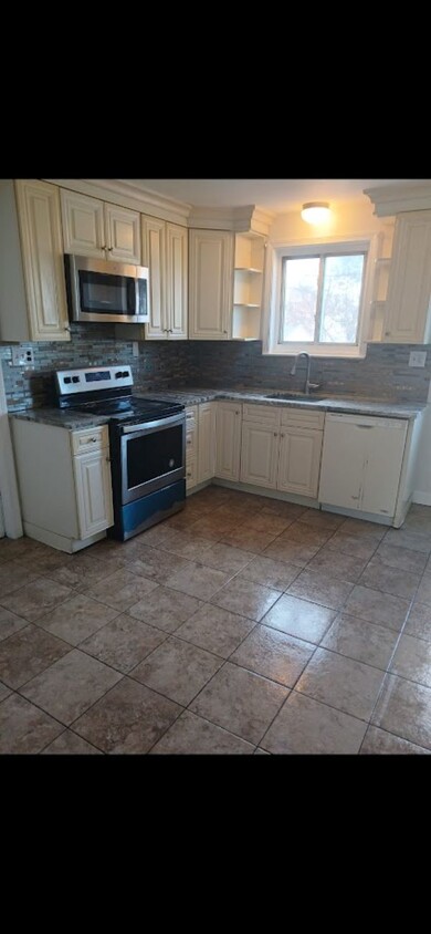 Foto principal - 142 Jackson Ave