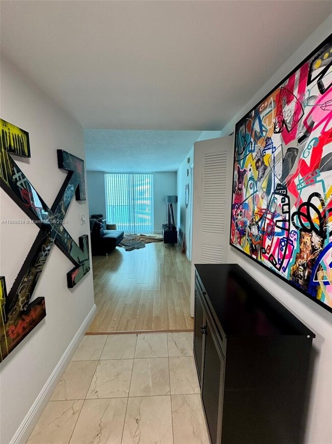 Foto del edificio - 2101 Brickell Ave