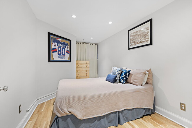Foto del edificio - 1115 Willow Ave