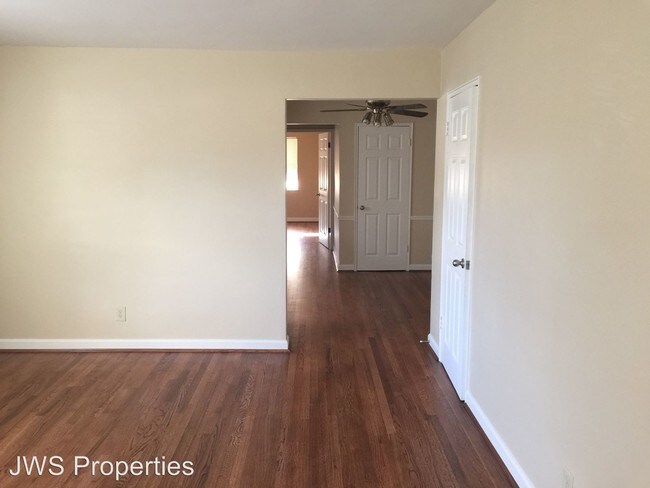 Building Photo - 1525 Sutton Ave