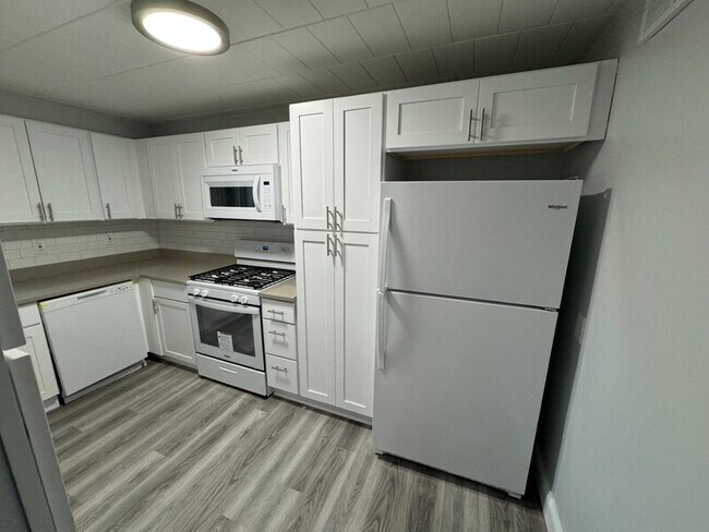 Foto del edificio - 902 Erdner Ave