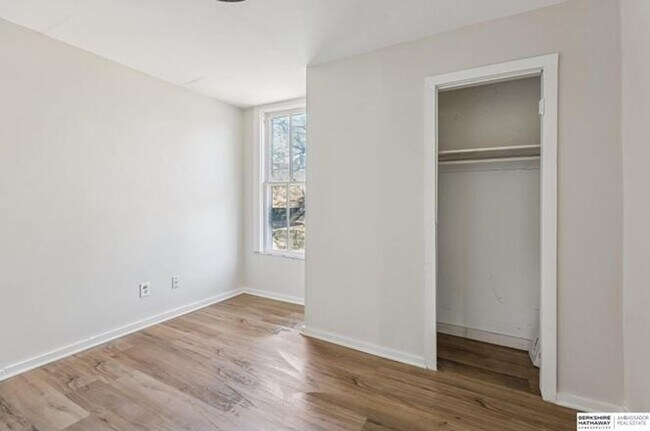 Foto del edificio - 2227 S 12th St
