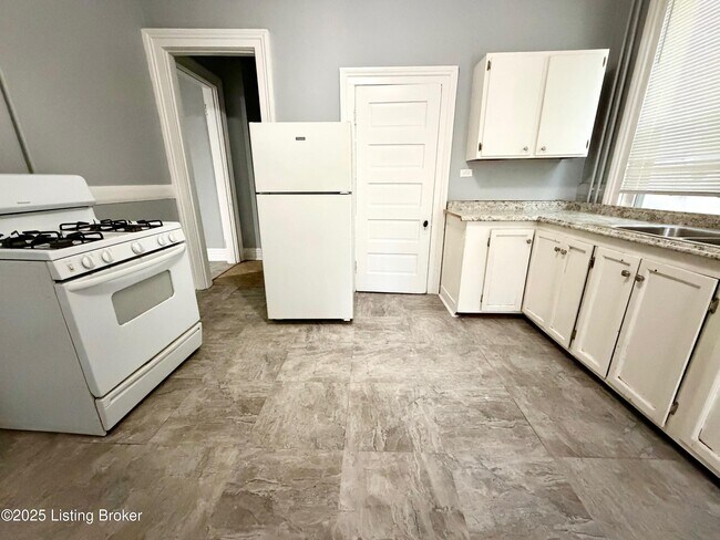 Foto del edificio - 3755 Southern Pkwy