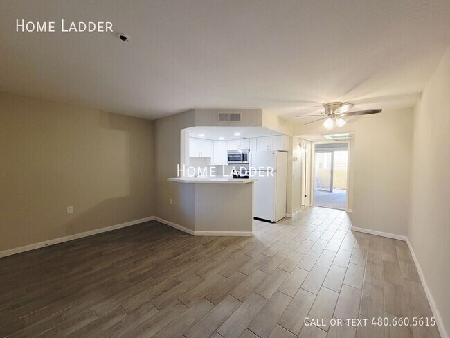 Foto del edificio - 12221 W Bell Rd